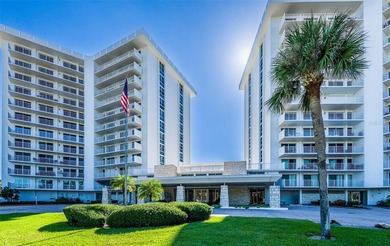 ****What do a disco ball and the ocean have in common? They both on Links on Longboat Golf Club in Florida - for sale on GolfHomes.com, golf home, golf lot