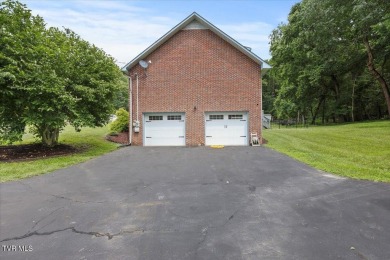 Avid Golfer in the family?..  Welcome Home to this beautifully on  in Tennessee - for sale on GolfHomes.com, golf home, golf lot