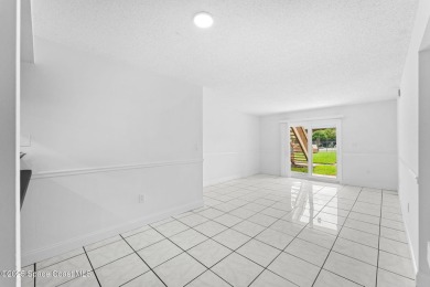 Beautifully updated 2-bedroom, 2-bath condo in Prime Melbourne on Mallards Landing Golf Course in Florida - for sale on GolfHomes.com, golf home, golf lot