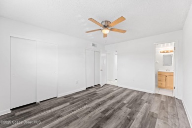 Beautifully updated 2-bedroom, 2-bath condo in Prime Melbourne on Mallards Landing Golf Course in Florida - for sale on GolfHomes.com, golf home, golf lot