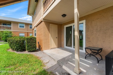 Beautifully updated 2-bedroom, 2-bath condo in Prime Melbourne on Mallards Landing Golf Course in Florida - for sale on GolfHomes.com, golf home, golf lot