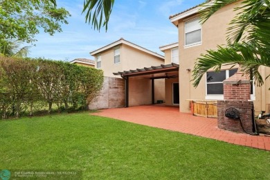 Spectacular LAKE VIEWS from this 4 bedroom 2.5 bath home located on Inverrary Country Club in Florida - for sale on GolfHomes.com, golf home, golf lot