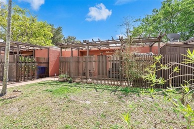 GREAT OPPORTUNITY 3BED/2BATH ONE STORY VILLA IN THE HEART OF on Pembroke Lakes Golf Club in Florida - for sale on GolfHomes.com, golf home, golf lot