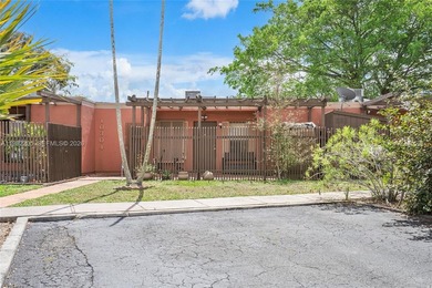 GREAT OPPORTUNITY 3BED/2BATH ONE STORY VILLA IN THE HEART OF on Pembroke Lakes Golf Club in Florida - for sale on GolfHomes.com, golf home, golf lot