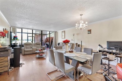 GREAT OPPORTUNITY 3BED/2BATH ONE STORY VILLA IN THE HEART OF on Pembroke Lakes Golf Club in Florida - for sale on GolfHomes.com, golf home, golf lot