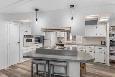 Just Reduced $10,000!!! Don't miss this beautifully cared-for 2 on Brookridge Country Club in Florida - for sale on GolfHomes.com, golf home, golf lot