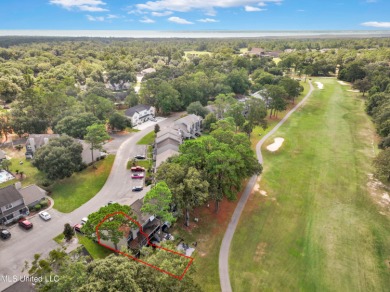 Beautifully Maintained Townhome on the 18th Hole of Cardinal on Diamondhead Country Club in Mississippi - for sale on GolfHomes.com, golf home, golf lot