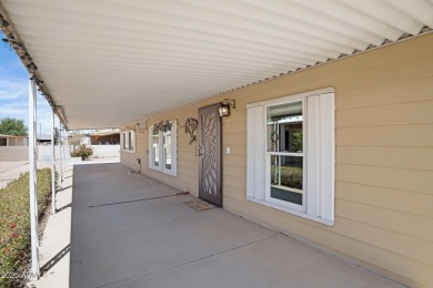 Enjoy comfortable and affordable living in the heart of Sun on Sun Lakes Country Club in Arizona - for sale on GolfHomes.com, golf home, golf lot