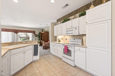 ''Snowbirds winter haven'' or perfect year round living or on Sun City Grand Golf Couse and Club in Arizona - for sale on GolfHomes.com, golf home, golf lot