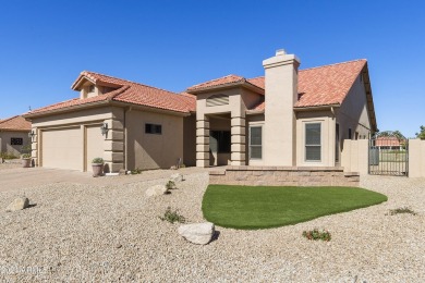 Beautifully updated 2BR, 2.5BA plus den home on the golf course on Palo Verde Golf and Country Club in Arizona - for sale on GolfHomes.com, golf home, golf lot