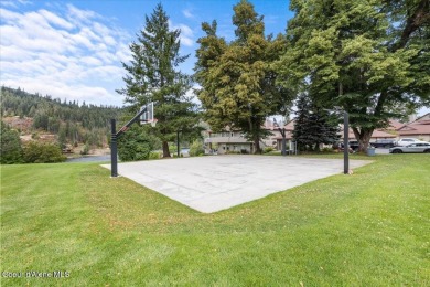 Welcome to resort-style living in the sought-after Twin Lakes on Twin Lakes Village Golf Course in Idaho - for sale on GolfHomes.com, golf home, golf lot