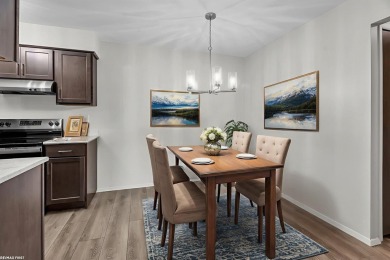 You don't want to miss out on this opportunity to enjoy easy on Maple Lane Golf Club in Michigan - for sale on GolfHomes.com, golf home, golf lot