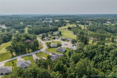 Impeccable one level home located in Indian Rock Golf Club! on Indian Rock Golf Club in Missouri - for sale on GolfHomes.com, golf home, golf lot