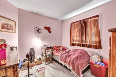 Welcome to this charming single-story, 3-bedroom, 2-bathroom on Los Prados Golf Course in Nevada - for sale on GolfHomes.com, golf home, golf lot