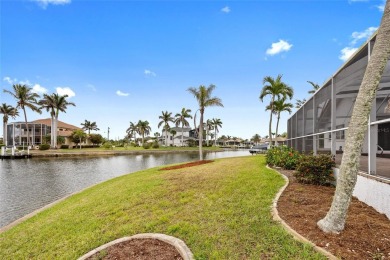 BURNT STORE ISLES! TIP LOT!  SPACIOUS 3 BEDROOM PLUS OFFICE, 3 on Twin Isles Country Club in Florida - for sale on GolfHomes.com, golf home, golf lot
