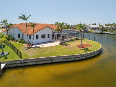 BURNT STORE ISLES! TIP LOT!  SPACIOUS 3 BEDROOM PLUS OFFICE, 3 on Twin Isles Country Club in Florida - for sale on GolfHomes.com, golf home, golf lot