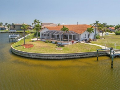 BURNT STORE ISLES! TIP LOT!  SPACIOUS 3 BEDROOM PLUS OFFICE, 3 on Twin Isles Country Club in Florida - for sale on GolfHomes.com, golf home, golf lot
