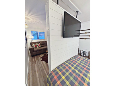 Recently renovated studio condo right in the heart of Shanty on Shanty Creek Golf Course in Michigan - for sale on GolfHomes.com, golf home, golf lot