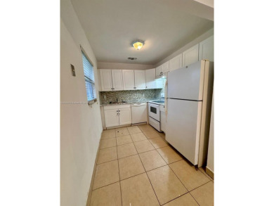Nice spacious 2 bedroom, 2 bathroom needs some love . Washer and on Kings Point Golf -Flanders Way in Florida - for sale on GolfHomes.com, golf home, golf lot