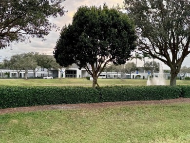Nice spacious 2 bedroom, 2 bathroom needs some love . Washer and on Kings Point Golf -Flanders Way in Florida - for sale on GolfHomes.com, golf home, golf lot