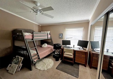 Updated 2/bd2/ba home offers an ideal blend of elegance & on Del Tura Golf and Country Club in Florida - for sale on GolfHomes.com, golf home, golf lot
