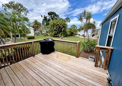 Updated 2/bd2/ba home offers an ideal blend of elegance & on Del Tura Golf and Country Club in Florida - for sale on GolfHomes.com, golf home, golf lot