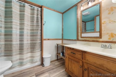 Perfect set up for someone that needs space inside and out with on Sycamore Creek Golf Club in Missouri - for sale on GolfHomes.com, golf home, golf lot