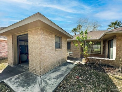 Located in Alamo Country Club sits this 2 Bed/ 2 Bath home with on Alamo Country Club in Texas - for sale on GolfHomes.com, golf home, golf lot