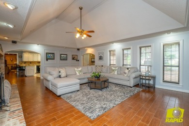 Wonderful Bentwood 3 bedroom, 4 bath home with in ground pool on Bentwood Country Club in Texas - for sale on GolfHomes.com, golf home, golf lot