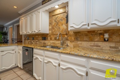 Wonderful Bentwood 3 bedroom, 4 bath home with in ground pool on Bentwood Country Club in Texas - for sale on GolfHomes.com, golf home, golf lot