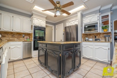 Wonderful Bentwood 3 bedroom, 4 bath home with in ground pool on Bentwood Country Club in Texas - for sale on GolfHomes.com, golf home, golf lot
