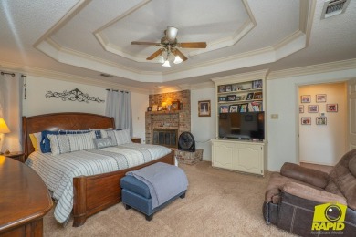 Wonderful Bentwood 3 bedroom, 4 bath home with in ground pool on Bentwood Country Club in Texas - for sale on GolfHomes.com, golf home, golf lot