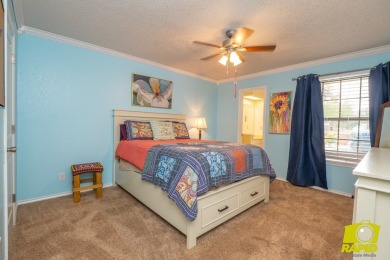 Wonderful Bentwood 3 bedroom, 4 bath home with in ground pool on Bentwood Country Club in Texas - for sale on GolfHomes.com, golf home, golf lot