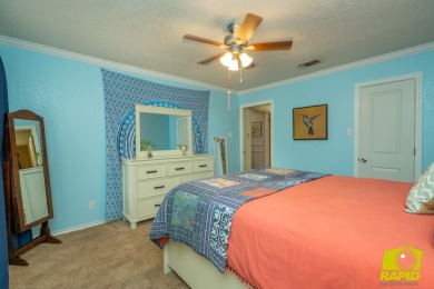 Wonderful Bentwood 3 bedroom, 4 bath home with in ground pool on Bentwood Country Club in Texas - for sale on GolfHomes.com, golf home, golf lot
