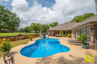 Wonderful Bentwood 3 bedroom, 4 bath home with in ground pool on Bentwood Country Club in Texas - for sale on GolfHomes.com, golf home, golf lot
