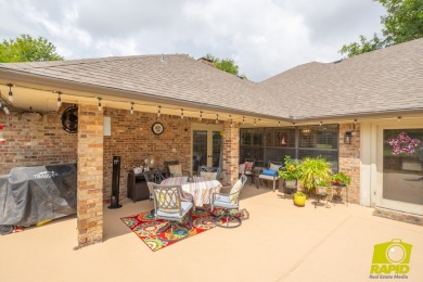 Wonderful Bentwood 3 bedroom, 4 bath home with in ground pool on Bentwood Country Club in Texas - for sale on GolfHomes.com, golf home, golf lot
