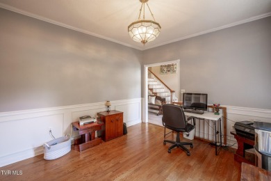 **Distinguished Executive Residence on Glenrochie Golf Course | on  in Virginia - for sale on GolfHomes.com, golf home, golf lot