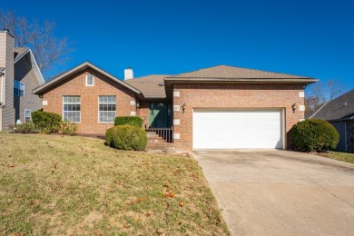 NEW ROOF AND NEW HVAC! Step into the charm of 187 Spurlock Drive on Pointe Royale Village Country Club in Missouri - for sale on GolfHomes.com, golf home, golf lot