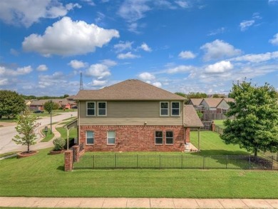 Discover this beautifully cared for 4-bedroom, 2 1/2  bath home on Broken Arrow Golf and Athletic Club in Oklahoma - for sale on GolfHomes.com, golf home, golf lot