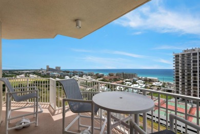 Enjoy the resort lifestyle in this three bedrooom three bath end on Seascape Golf Course in Florida - for sale on GolfHomes.com, golf home, golf lot