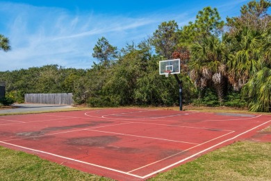 Enjoy the resort lifestyle in this three bedrooom three bath end on Seascape Golf Course in Florida - for sale on GolfHomes.com, golf home, golf lot
