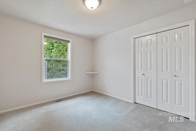 Wonderful home in an established neighborhood that has been very on Lakeview Golf Club in Idaho - for sale on GolfHomes.com, golf home, golf lot