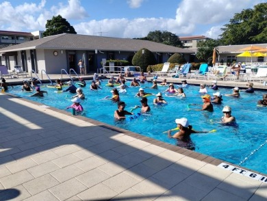 1ST FLOOR FULLY RENOVATED 2/2 CONDO, OPEN CONCEPT KITCHEN WITH on Wynmoor Golf Course in Florida - for sale on GolfHomes.com, golf home, golf lot