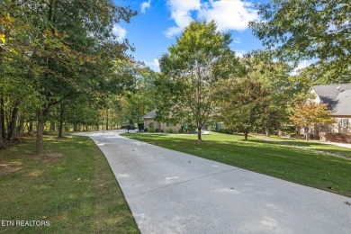 Beautiful, well-maintained, full brick wrapped golf home, built on Heatherhurst Golf Course in Tennessee - for sale on GolfHomes.com, golf home, golf lot