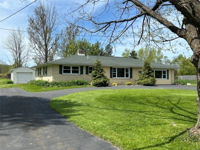 Welcome to this well-maintained ranch-style home offering 3 on Crab Apple Ridge Golf Course in Pennsylvania - for sale on GolfHomes.com, golf home, golf lot