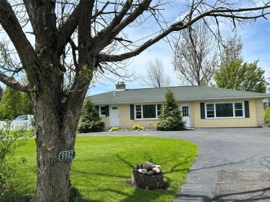 Welcome to this well-maintained ranch-style home offering 3 on Crab Apple Ridge Golf Course in Pennsylvania - for sale on GolfHomes.com, golf home, golf lot