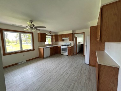 Welcome to this well-maintained ranch-style home offering 3 on Crab Apple Ridge Golf Course in Pennsylvania - for sale on GolfHomes.com, golf home, golf lot