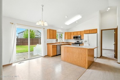 Welcome to Prairie Falls! This charming home is located right on Prairie Falls Golf Club in Idaho - for sale on GolfHomes.com, golf home, golf lot