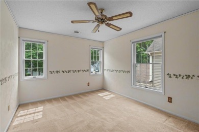Spacious  Unique Townhome on Bent Creek Golf Course--an on Bent Creek Golf Club in Minnesota - for sale on GolfHomes.com, golf home, golf lot