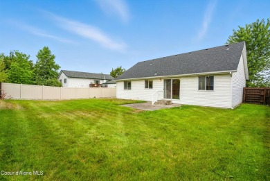 Welcome to Prairie Falls! This charming home is located right on Prairie Falls Golf Club in Idaho - for sale on GolfHomes.com, golf home, golf lot